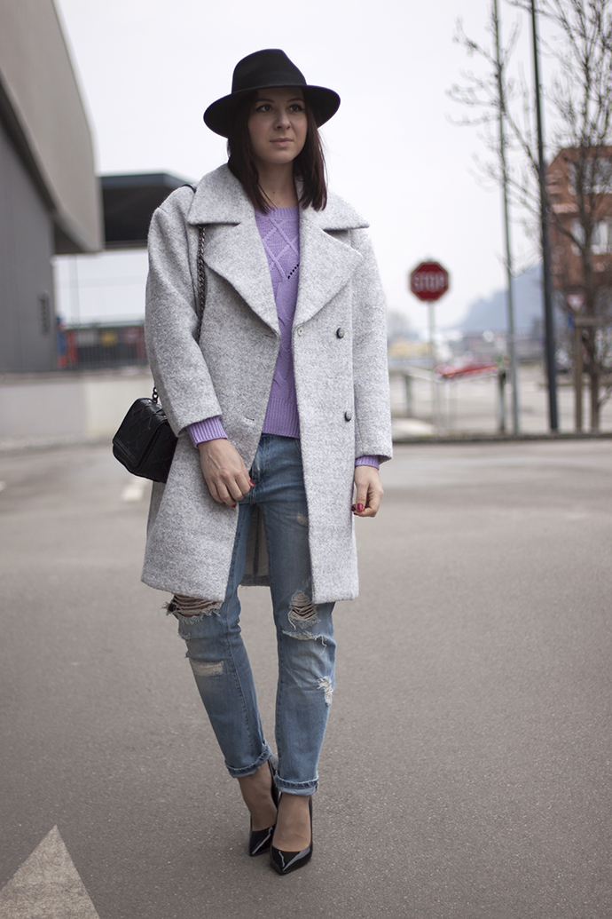 whoismocca-oasap-pullover-lila-boyfriend-jeans-hmtrend-mantel-oversize-pumps-06