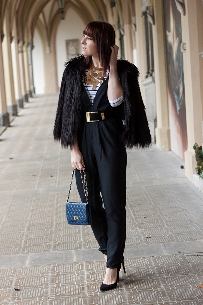 whoismocca, girissima.com Jumpsuit Cameo, G Findings Fake Fur Jacke, Zara Pumps, Streifenshirt