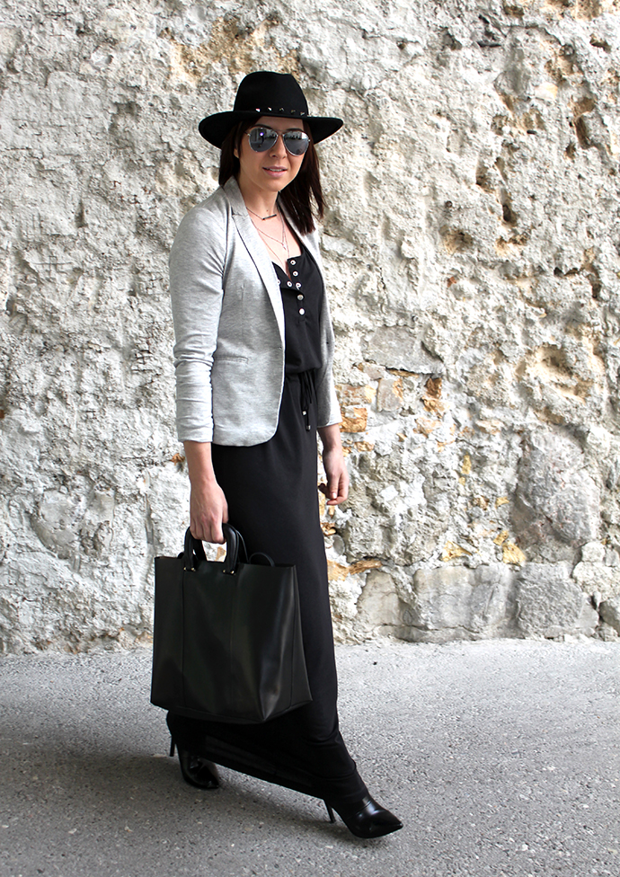 who is mocca, austrian fashionblog, fashionblog tirol, maxikleid, how to style maxidress, boots, blazer, shopper