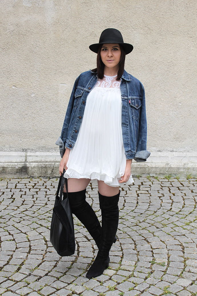 who is mocca, austrian fashionblogger, plissekleid weiß sheinside, jeansjacke levis vintage, overknee boots H&M Trend spring collection, shopper zara leder, hut fedora lierys