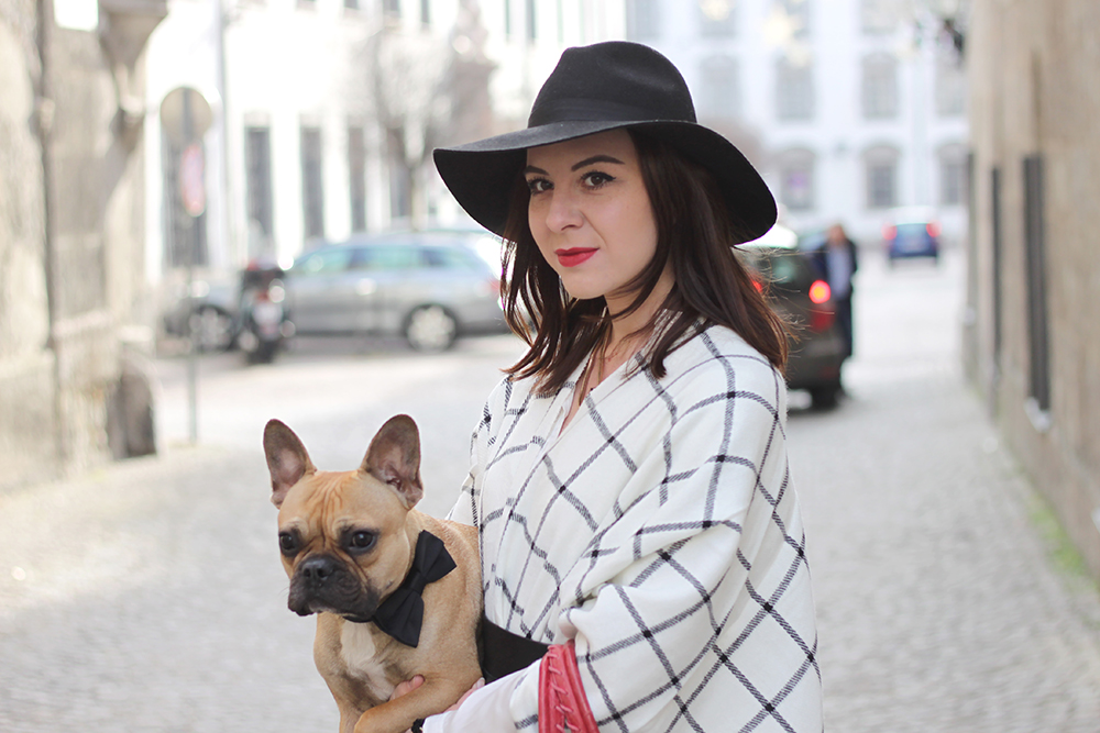 who is mocca, fashionblog tirol, blogger, beautyblog, interiorblog, balenciaga work, zara boots fell stiefeletten, fedora schlapphut, cape only zalando, französische bulldogge, skinny jeans shaping pants