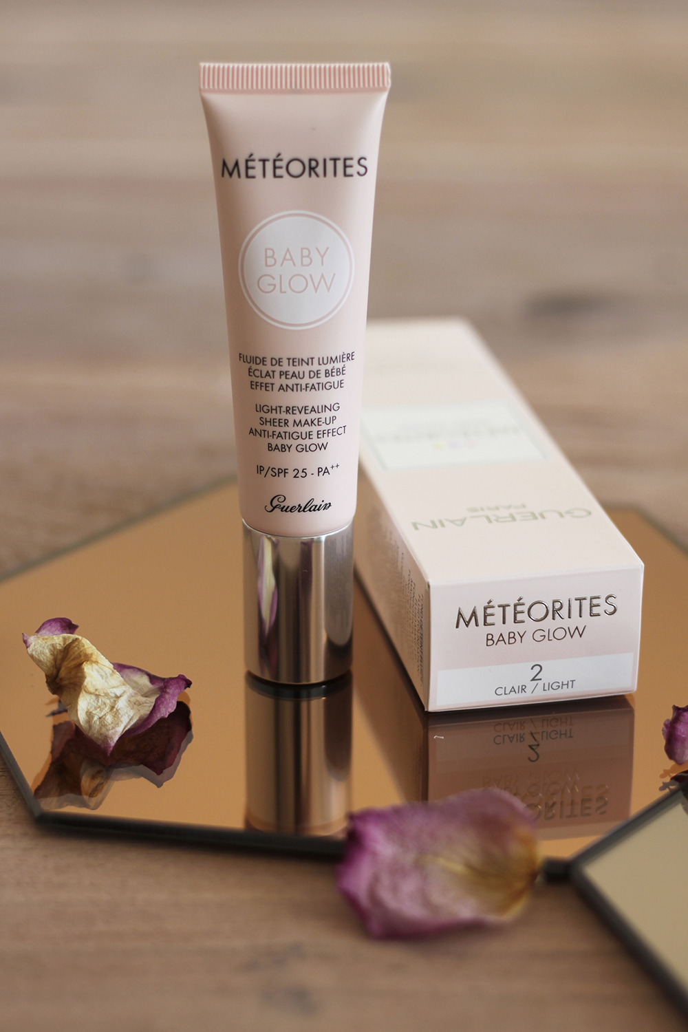 who is mocca, fashionblog, tirol, tirolerin, beautyblog, guerlain, baby glow, foundation, flawless, how to get the glow, skin, meteorites, douglas, cupontaion, clair, light, whoismocca.me