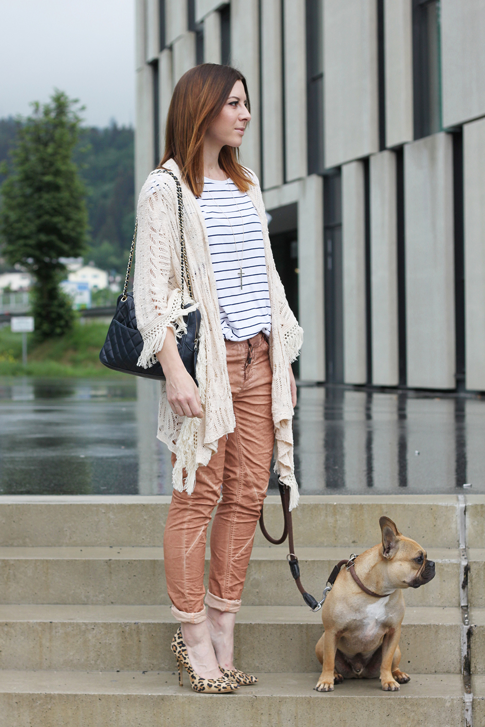 who is mocca, blogger, tirol, innsbruck, österreich, fashionblogger, timezone jeans, streifenshirt, kimono, fransen, mango, chanel vinage camera bag, frenchie, leo pumps new look, whoismocca.me