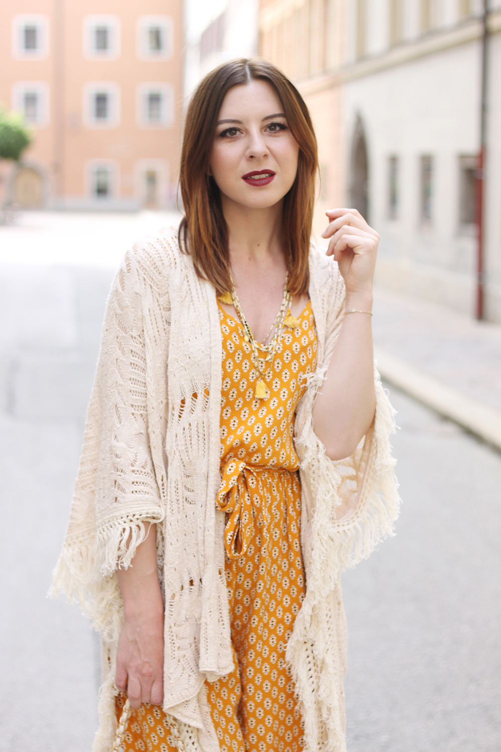 who is mocca, blog tirol, boho in the city, bohemian, hippie, chic, frenchie, jumpsuit, palazzo hose, mango, kimono, fransen, chanel jumbo beige 2.55, innsbruck, tirolblog, how to wear, how to style, wie kombinieren, whoismocca.me