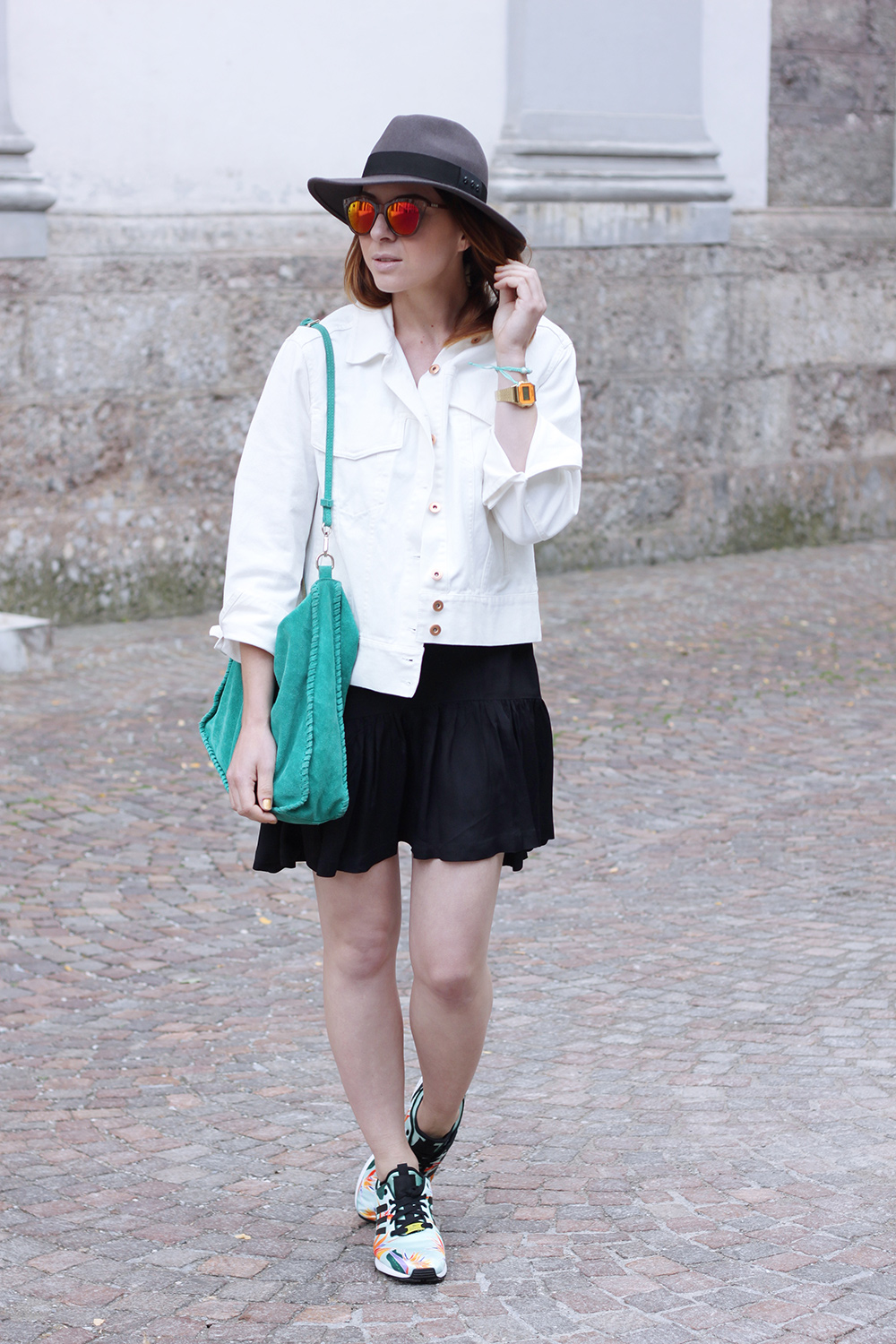 who is mocca, blogger, tirol, österreich, fashionblog, innsbruck, street style, blogparade, le specs sonnenbrille, zx flux sneaker adidas, fedora the kooples, tasche zara türkis, kleid asos schwarz, whoismocca.me