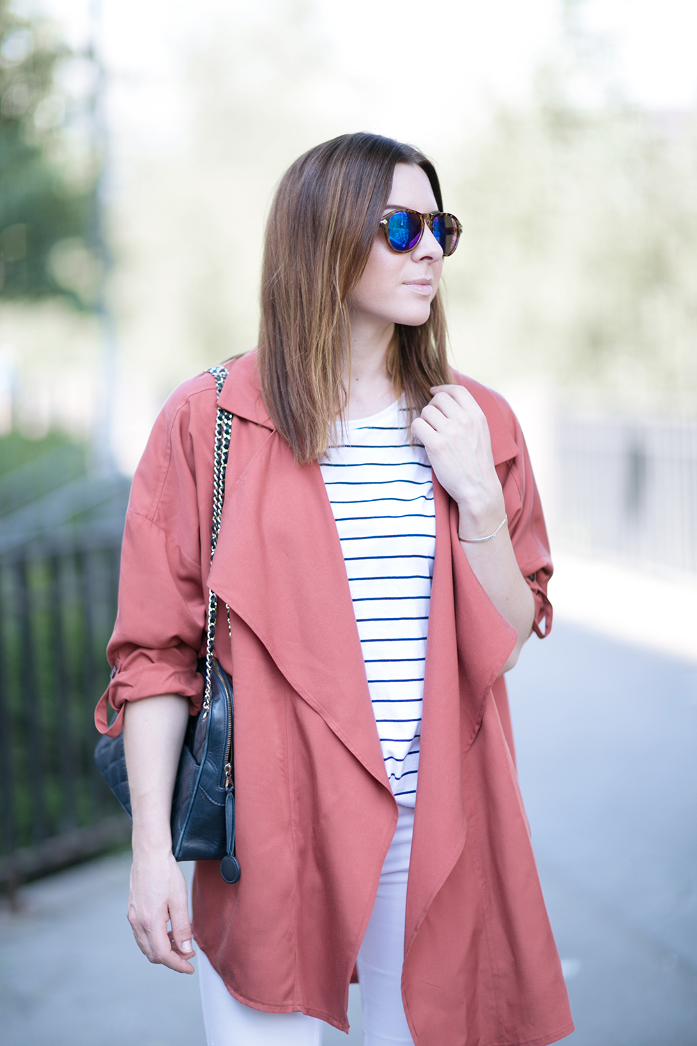 who is mocca, blog tirol, tirolblog, innsbruck, modeblog österreich, austrianblogger, flared jeans weiss Zara, marsala Jacke, trendfalbe 2015, trends Sommer 2015, Chanel camera tassel bag, vintage, whoismocca.me