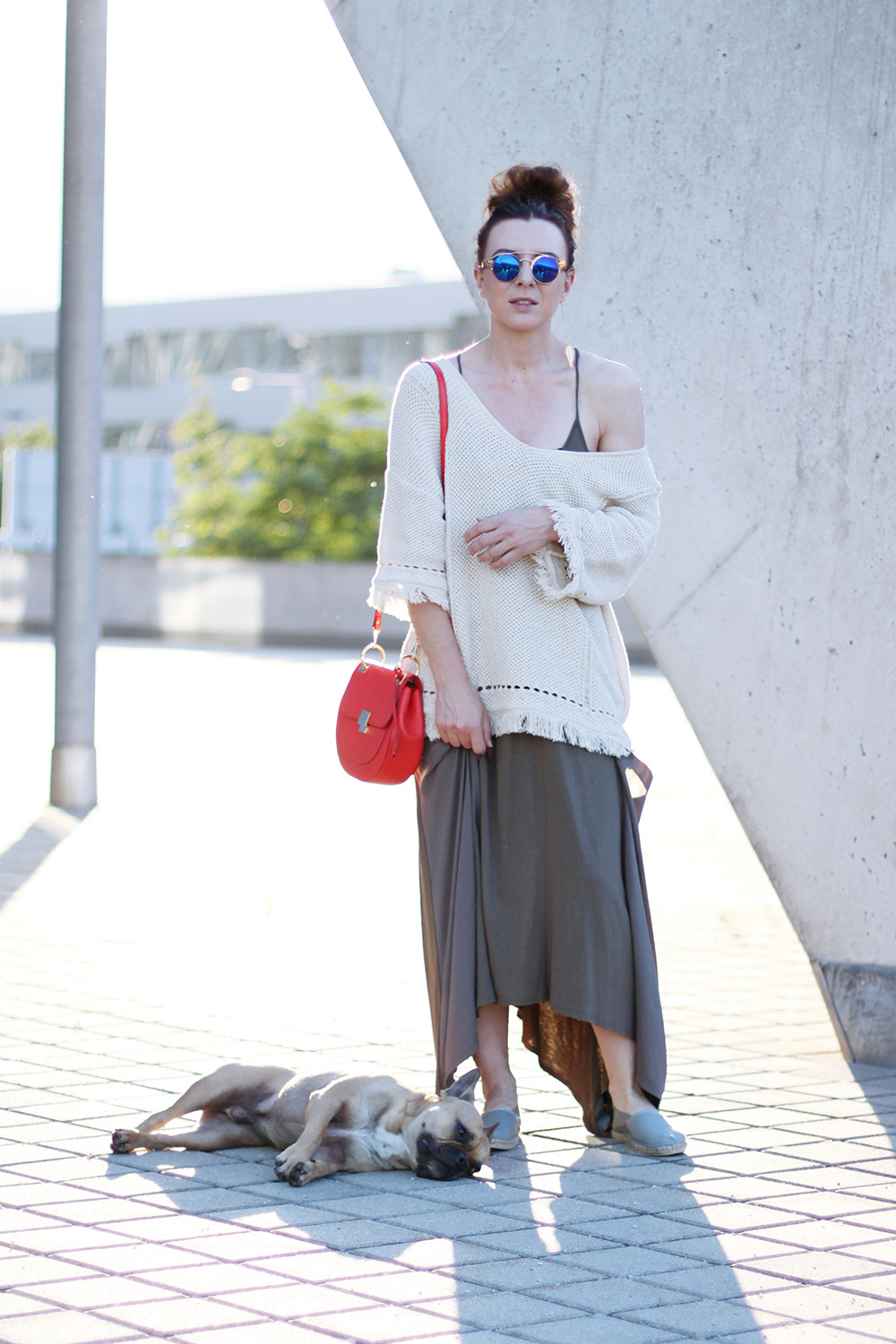 who is mocca, blog, tirol, innsbruck, austrianblogger, olympia world innsbruck, frenchie, boho, espadrilles, outfit kombinieren, aldo tasche chloe lookalike, spitfire sonnenbrille dior so real lookalike, mango pullover fransen, messy bun