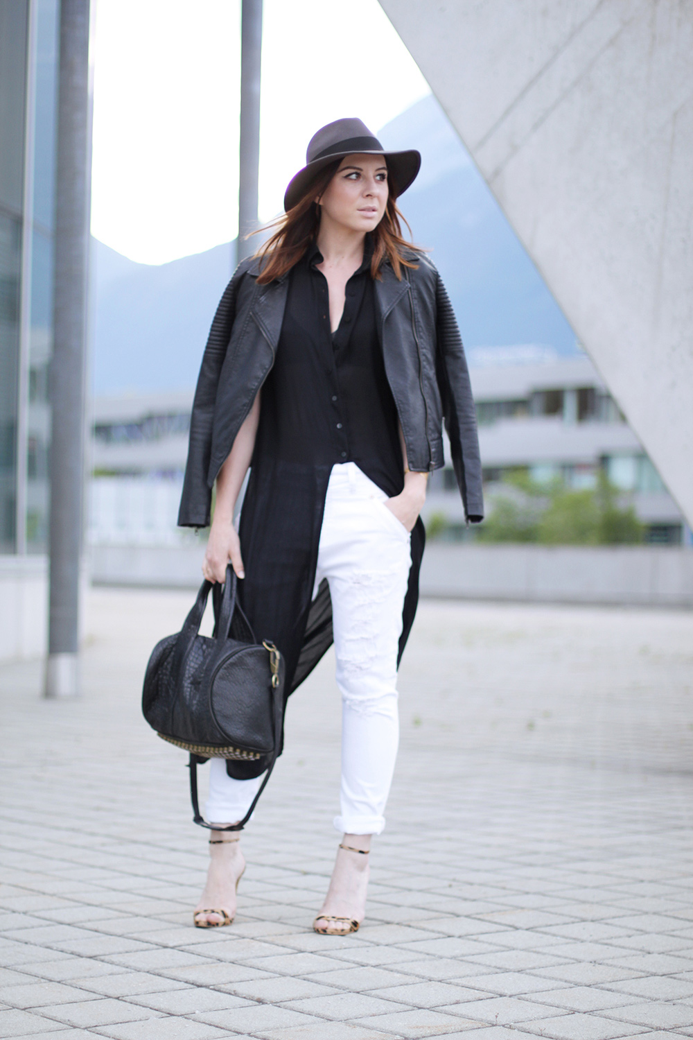 who is mocca, blogger, tirol, tirolblog, innsbruck, street style, innslook, mavi jeans, mavi lederjacke, layering, alexander wang rocco bag, innsbruck olympia stadion, fedora the kooples vintage, leo high heels steve madden