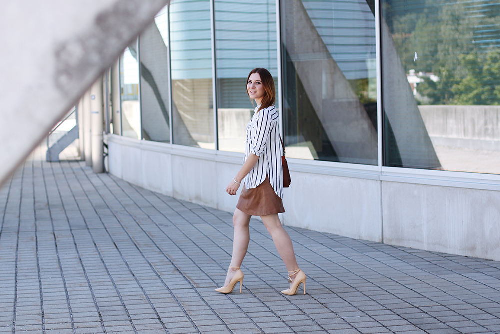 who is mocca, modeblog, fashionblog, german fashionblogger, outfit inspiration, streifenbluse kombinieren, lederrock mango, chloe faye bag kombinieren, riemchen high heels asos, streetstyle innsbruck, austrian fashionblogger, whoismocca.me