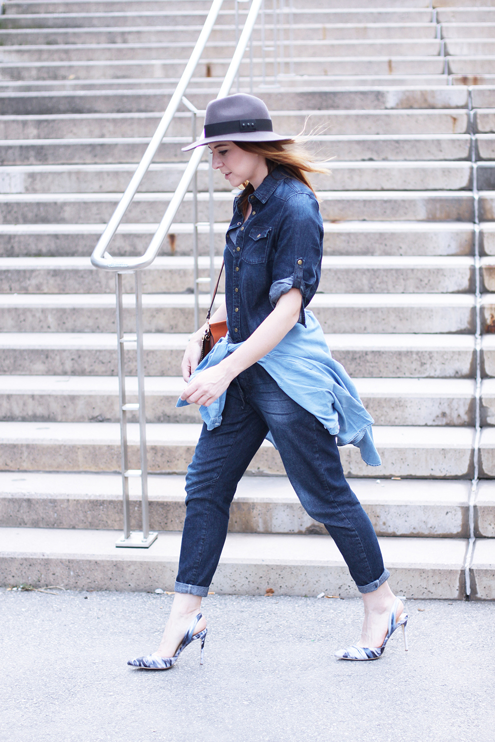 who is mocca, modeblog, fashionblog, denim on denim, denim all over, jeans jumpsuit, jeanshemd, just fab high heels, chloe faye, whoismocca.me