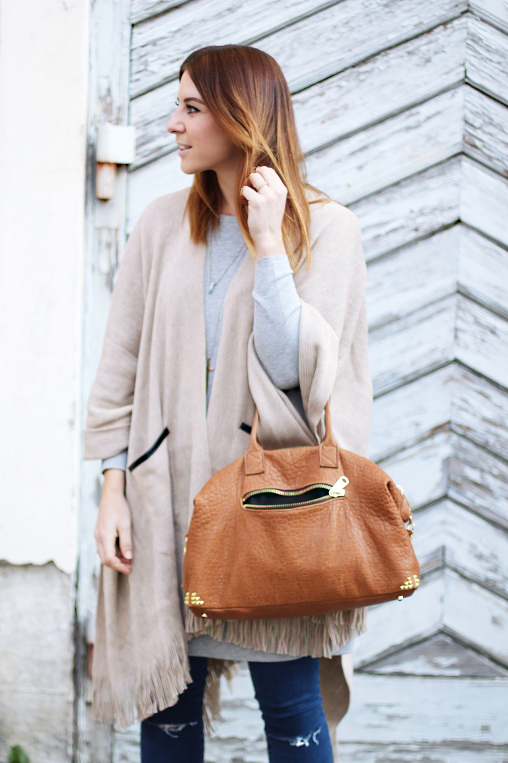 who is mocca, modeblog, fashionblog, cape kombinieren, valentino rocketed pumps, kimder tasche, frenchie, oversize outfit, layering look, whoismocca.me