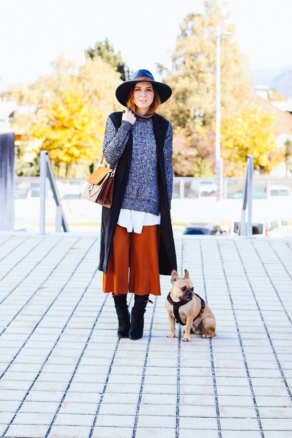 who is mocca, modeblog, fashionblog, midi boots outfit, midiboots kombinieren, culotte marsala, river island, layering outfit, lagenlook, chloe faye, frenchie, innsbruck streetstyle, whoismocca.me