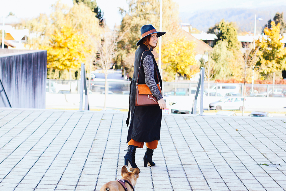 who is mocca, modeblog, fashionblog, midi boots outfit, midiboots kombinieren, culotte marsala, river island, layering outfit, lagenlook, chloe faye, frenchie, innsbruck streetstyle, whoismocca.me