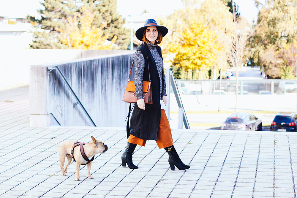 who is mocca, modeblog, fashionblog, midi boots outfit, midiboots kombinieren, culotte marsala, river island, layering outfit, lagenlook, chloe faye, frenchie, innsbruck streetstyle, whoismocca.me