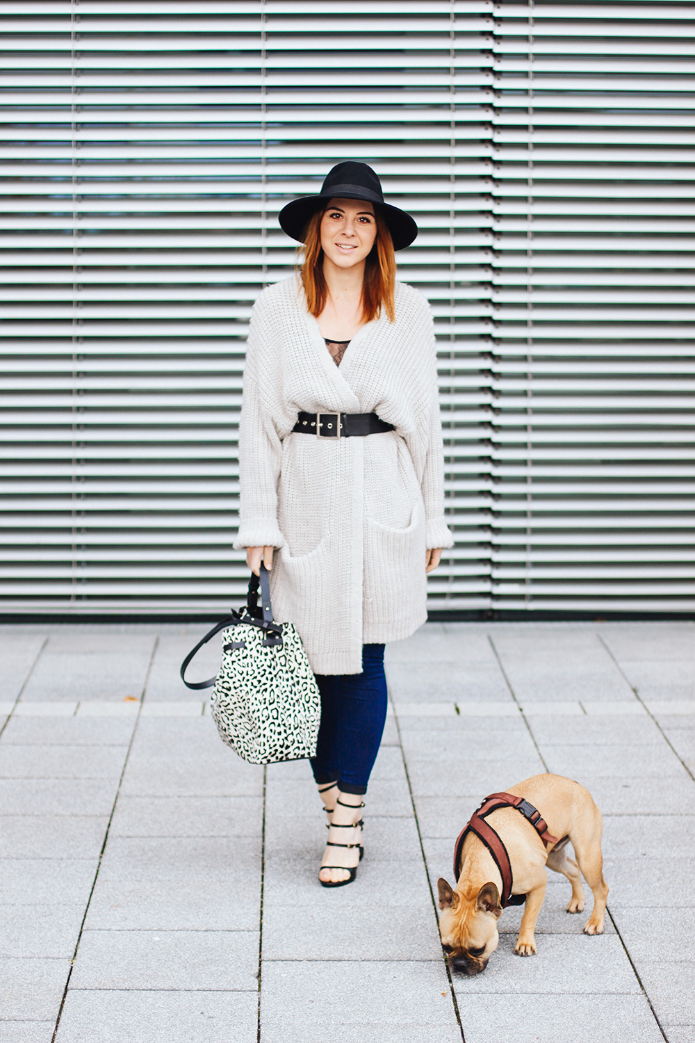 who is mocca, modeblogger, fashionblogger, oversize cardigan, outfit strick, high heels just fab, skinny jeans outfit, zara, whoismocca.me