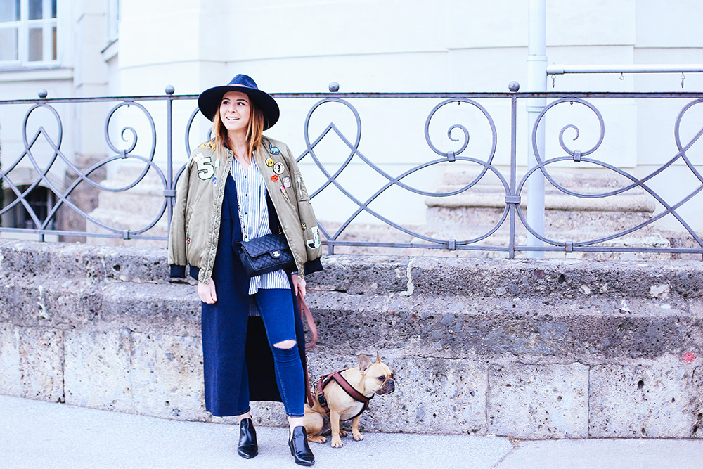 Bomberjacke kombinieren, Bomberjacke mit Patches, layering outfit, lagenlook, streetstyle innsbruck, frenchie, chanel flap bag, whoismocca.me, fashionblogger