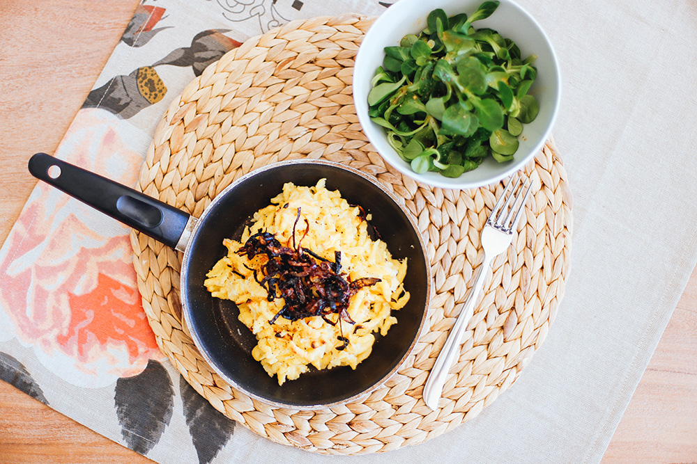 vegane Käsespätzle, Feldsalat, Vogerlsalat, Kasspatzln, Tiroler Essen, Food Blog, whoismocca.me