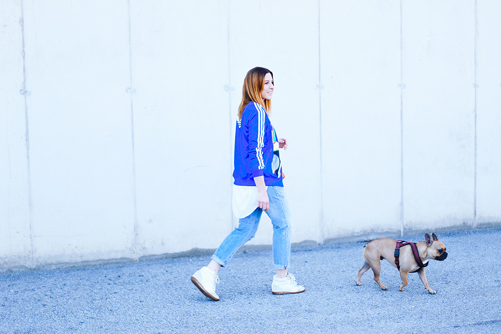 Levis 501 CT Outfit, adidas Originals SUPERGIRL Trainingsjacke, Bobby Sneaker Wedges, Isabel Marant, Furla Metropolis Bag, Casual Streetstyle, Fashion Blog, Modeblog, whoismocca.me