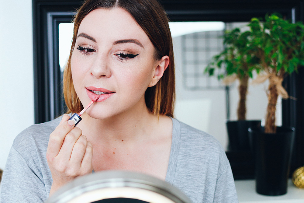 Frühlings Makeup für den Alltag mit Braun und Rosé, Get Ready With Me, Schritt für Schritt Anleitung, YouTube Tutorial, Makeup Video, Beauty Tutorial, Beauty Blog, Beauty Magazin, Eyeliner, Wing, whoismocca.me