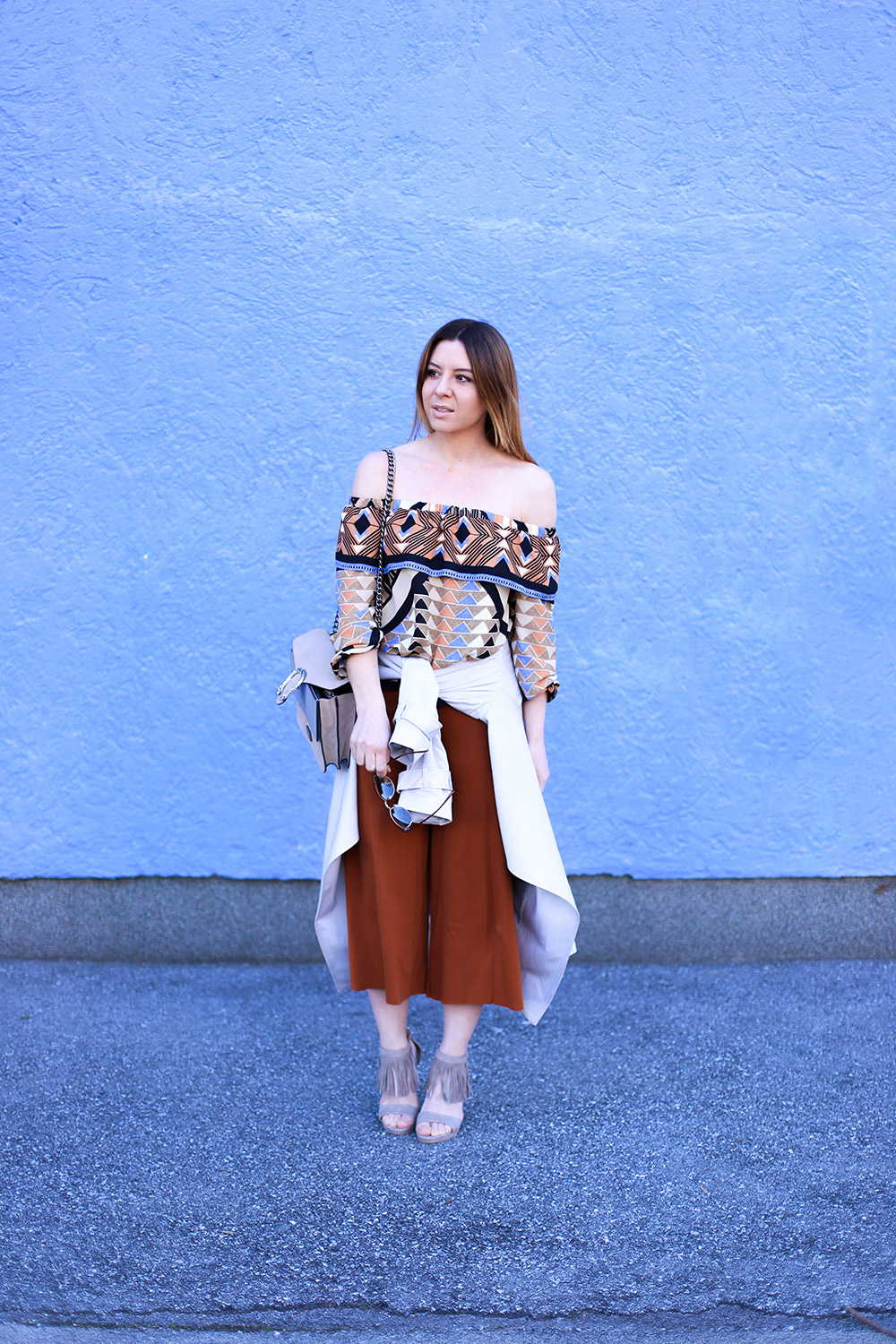 Off-Shoulder Outfit, Culotte, Fransen High Heels, Off-Shoulder Bluse, Streetstyle, Fashion Blog, Modeblog, whoismocca.me