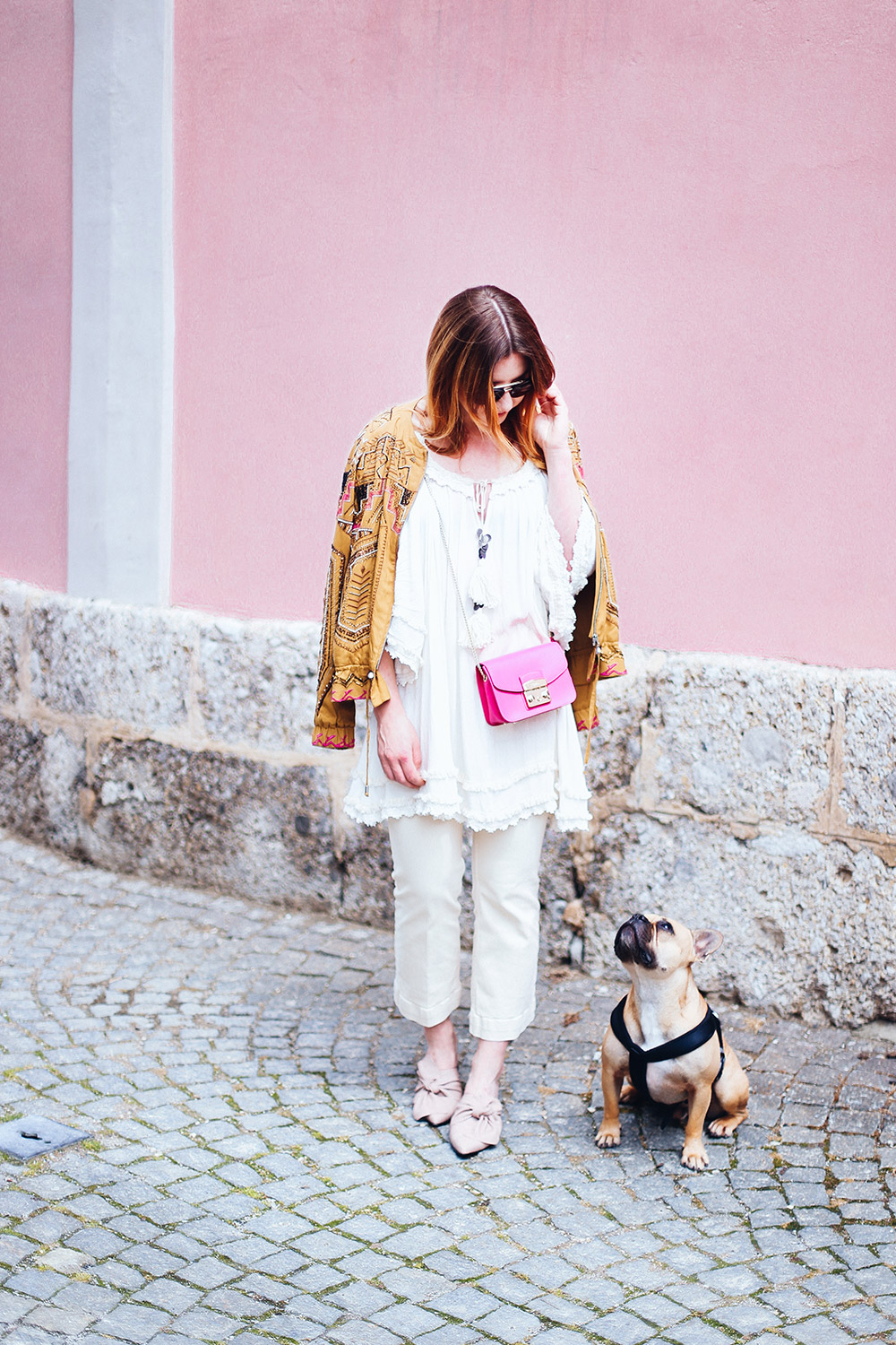 Pailletten Jacke, weiße cropped Jeans, Boho Tunika, Mules, Blogazine, Fashion Blog, Modeblog, whoismocca.me