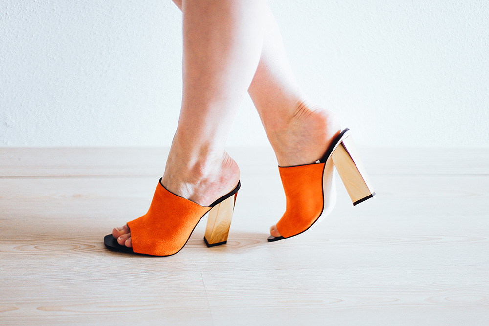 Füße sommerfit machen, Tipps und Pflege Tricks für zuhause, High Heels, Sommerschuhe, Sandalen, Ballerina, Compeed, Beauty Blog, Blogazine, whoismocca.me