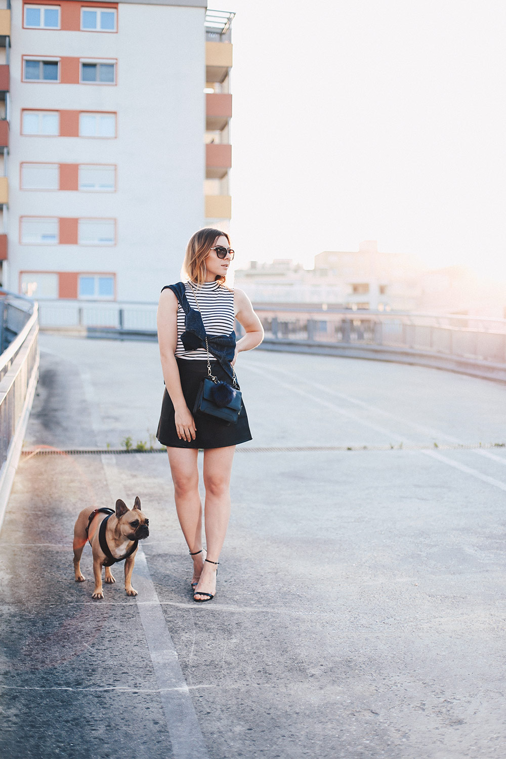 Lederrock, Streifen-Shirt, Stella Is My Mother Pullover, Streetstyle, Outfit Inspiration, Sonnenuntergang, Innsbruck, High Heels, Fashion Magazin, Modeblog, whoismocca.me