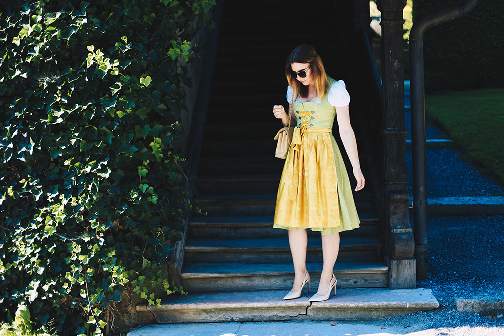 Oktoberfest Styling Tipps, Dirndl-Dekolleté, Dirndl Schuhe, Dirndl No-Gos, gelbes Dirndl, grünes Dirndl, Fashion Magazin, Fashion Blog, Modeblog, whoismocca.me