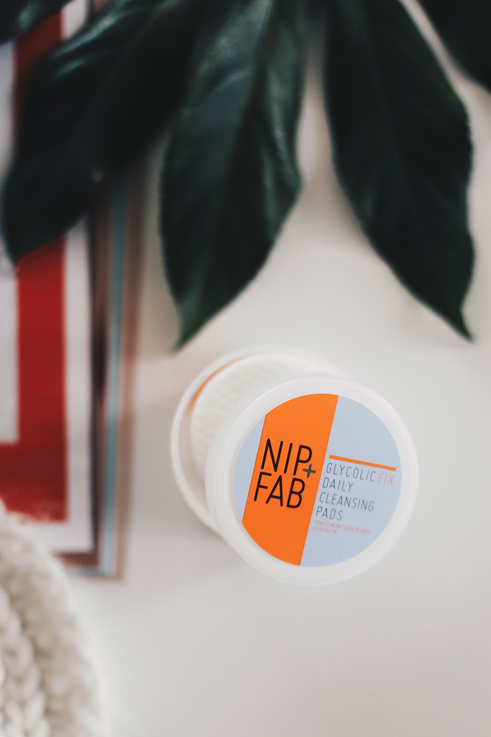 Die neuen NIP+FAB Produkte im Test, Gewinnspiel, Pflegeserie, erweiterte Poren, unreine Haut, Cleanser, Maske, Pads, Reinigung, Beauty Blog, Erfahrungsbericht, Produkttest, Beauty Magazin, whoismocca.me