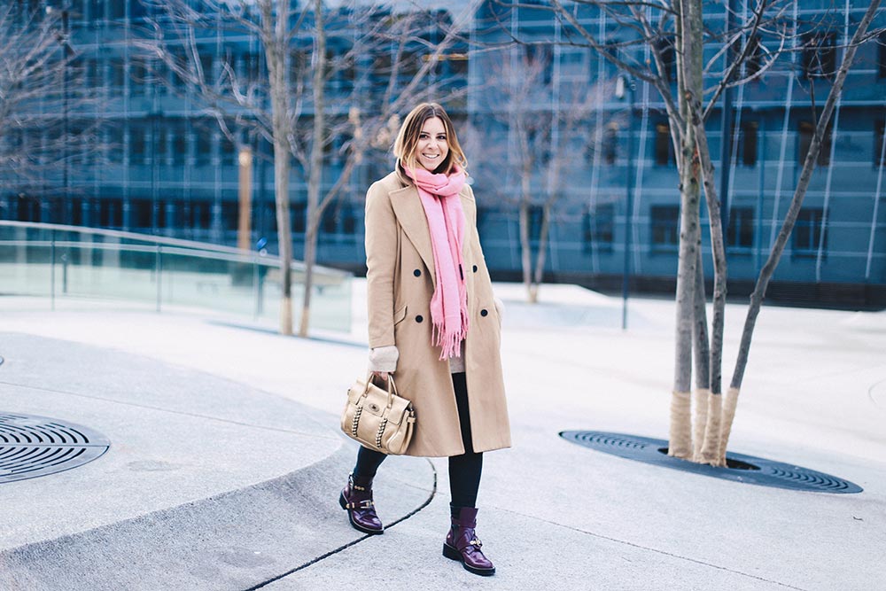 Balenciaga Cut-Out Boots, Camel Mantel und Mulberry Bayswater Tasche, Winter Outfit, Streetstyle, Innsbruck, Pink Outfit, Fashion Blog, Modeblog, Style Blog, Outfit Blog, whoismocca.me