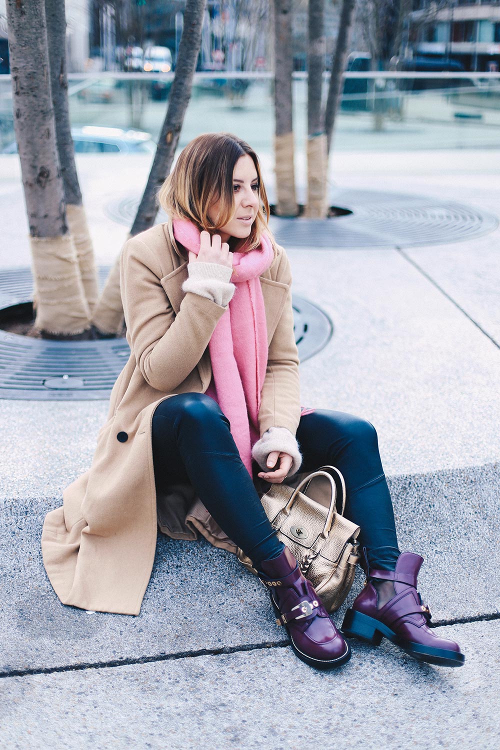 Balenciaga Cut-Out Boots, Camel Mantel und Mulberry Bayswater Tasche, Winter Outfit, Streetstyle, Innsbruck, Pink Outfit, Fashion Blog, Modeblog, Style Blog, Outfit Blog, whoismocca.me