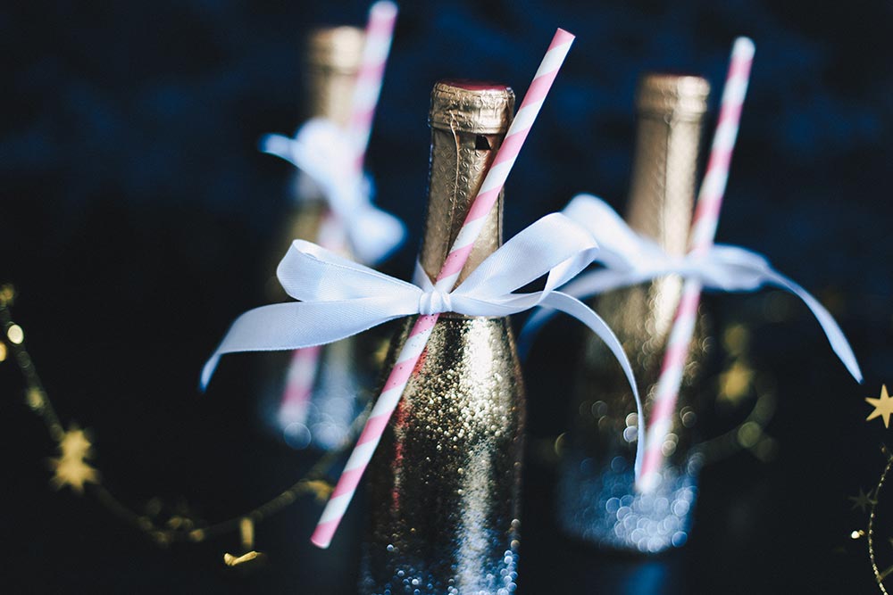 Last-Minute Silvester Idee, Glitter Champagne Bottles, DIY, Interiorblog, New Years Eve, whoismocca.me