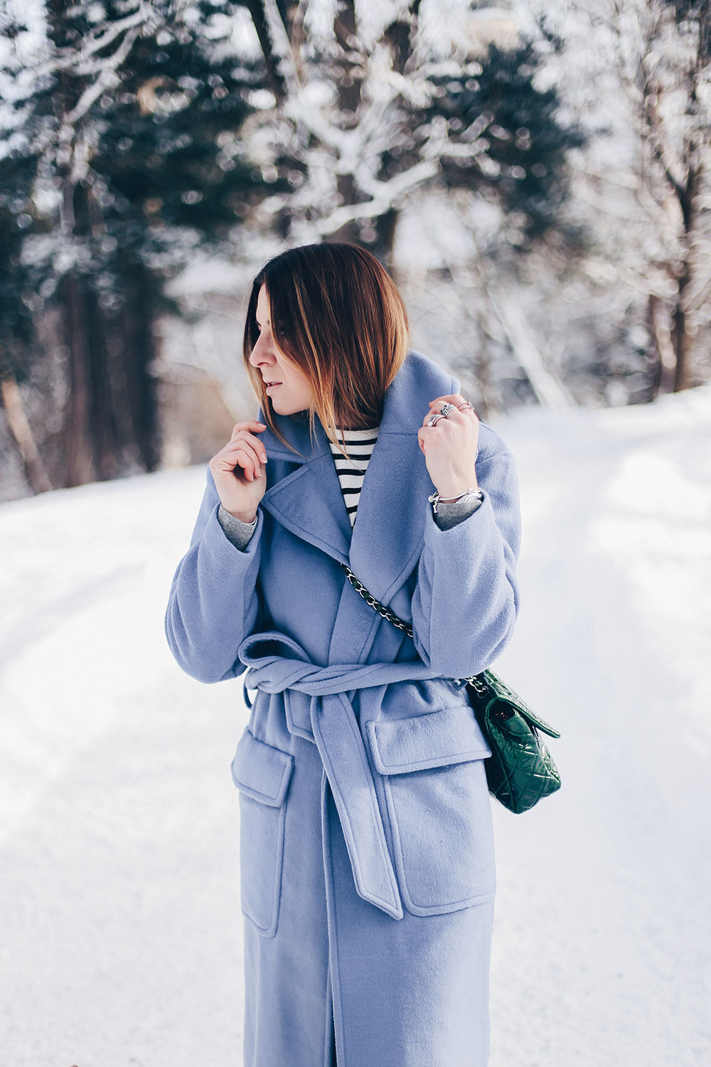 hellblauen Mantel kombinieren, Winter Outfit, Streetstyle, Outfit Blog, Style Blog, Alltagsoutfit, Fenty Puma Sneakers, Fashion Blog, Mode Magazin, whoismocca.me