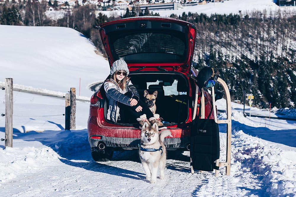 Hundeurlaub Tirol, Winterwochenende in Tirol, Rodeln mit Hund, Serfaus Fiss Ladis, Riederhof Hundehotel, Mazda 6 Kombi im Test, Erfahrungsbericht, Lifestyle Blog, Travelblog, Reiseblog, whoismocca.me