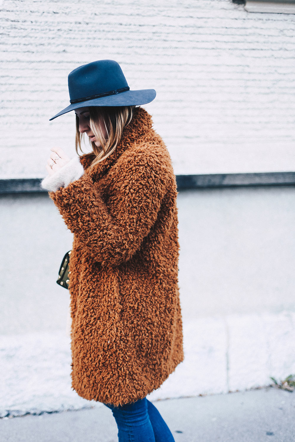 Teddyfell Jacke, Winteroutfit, Isabel Marant Nowles Boots, Jimmy Choo Lockett Petite, Vintage Designer Shopping, Streetstyle, Modeblog, Fashion Blog, Outfit Ideen, whoismocca.me