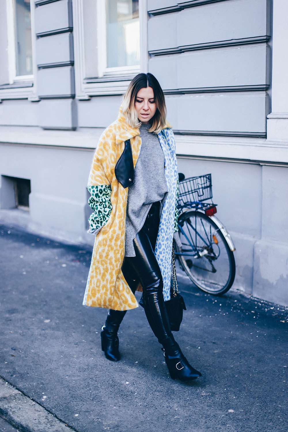 Acne Studios Bertilyn Leo Mantel, Winteroutfit, Streetstyle, Modeblog, Fashion Blog, Outfit Blog, Style Blog, whoismocca.me