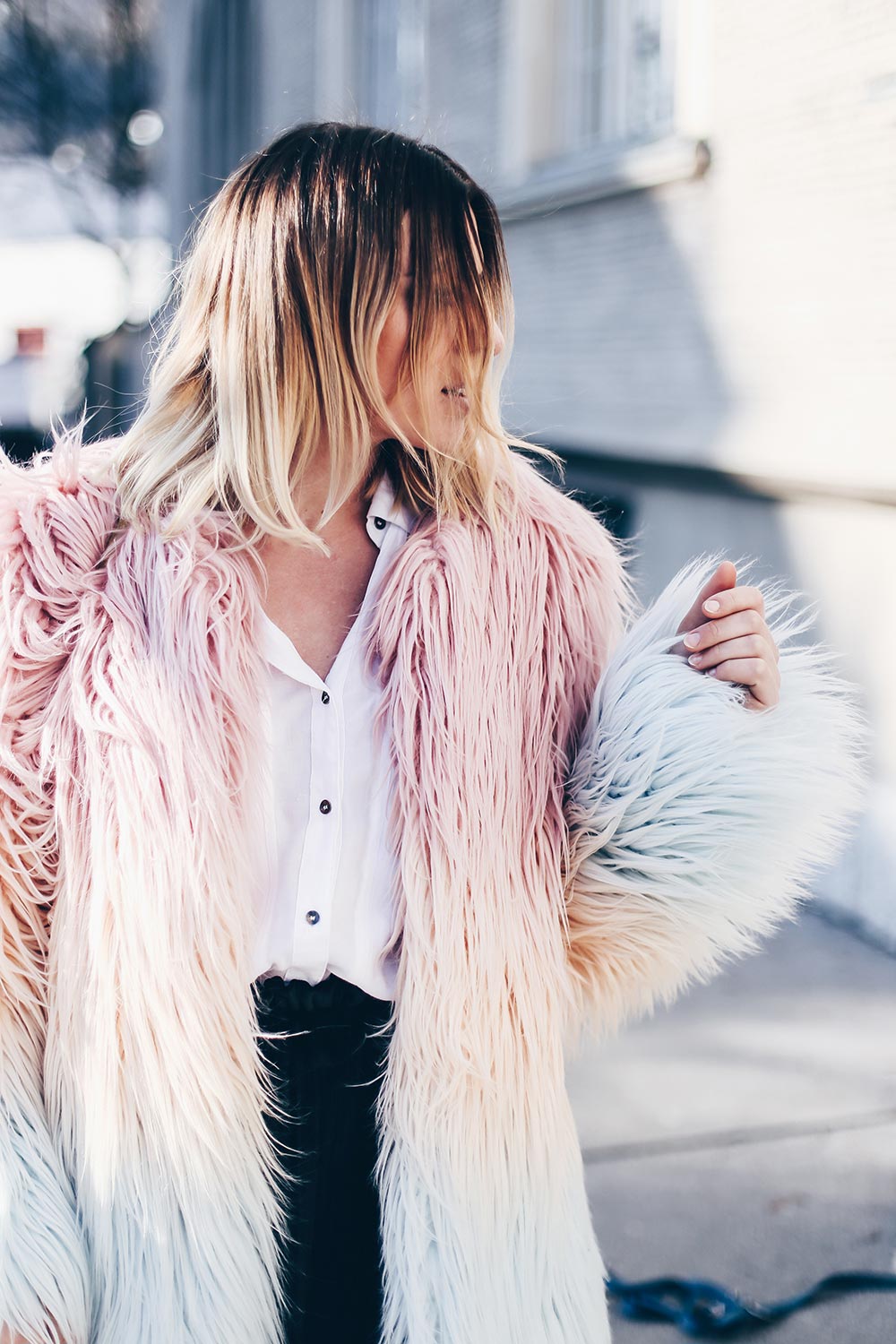 how to rock the faux fur trend, Winter Outfit, American Retro Fake Fur Jacke, Streetstyle, Samtculotte, Outfit Blog, Style Blog, Fashionblog, Modeblog, whoismocca.me