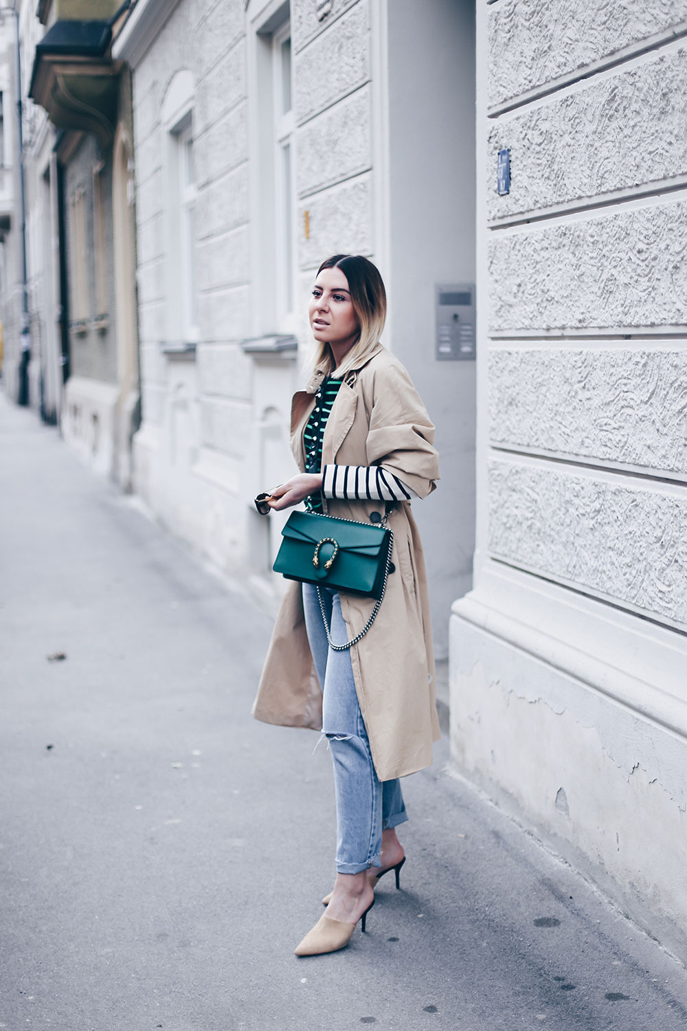 Bold Stripes Trend, How to wear, Streifen Trend, Streetstyle, Modeblog, Frühlings Trends, Fashion Blog, Trenchcoat mit Schleifen, Zara Mules, Gucci Dionysus in Grün, Outfit Blog, Style Blog, www.whoismocca.me