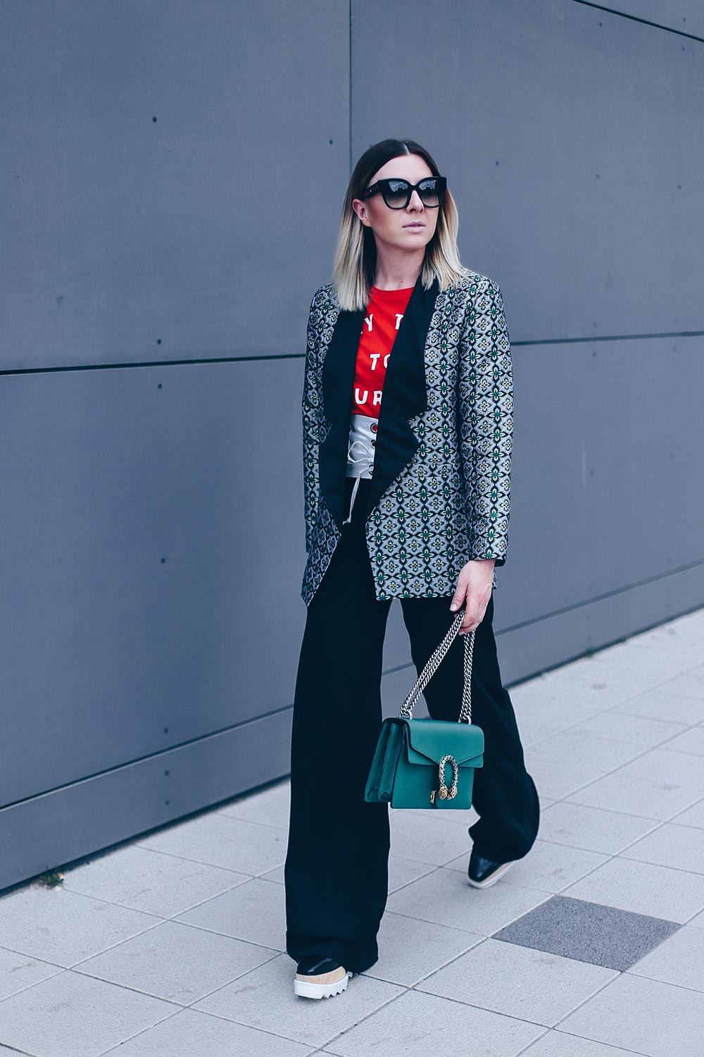 marlene hose styling tipps, Marlenehose outfit, Marlene hose kombinieren, Statement piece, IT piece 2017, style 2017, Office Look, Business casual, Business Style frauen, Büro Outfit damen, Modeblog, Fashion Blog, Style Blog, Kombinations Ideen, Streetstyle 2017, www.whoismocca.me