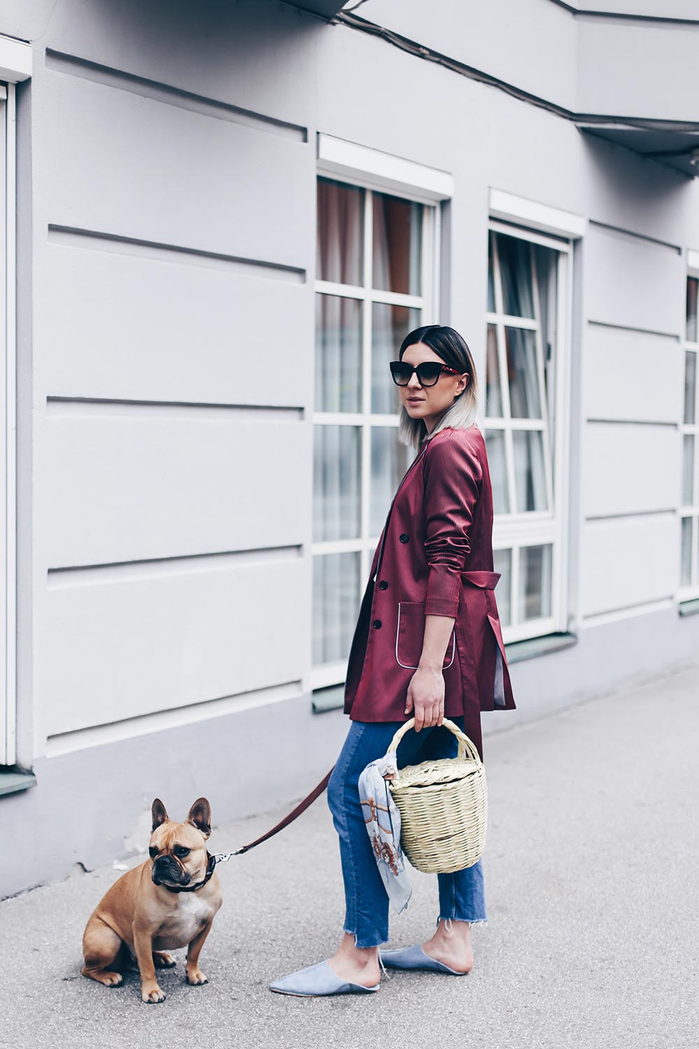 Casual Blazer Outfit mit Jane Birkin Basket und Denim Slippers, Jane Birkin Basket stylen und shoppen, Style Blog, Modeblog, Outfit Blog, Streetstyle 2017, Blazer Outfit, www.whoismocca.me