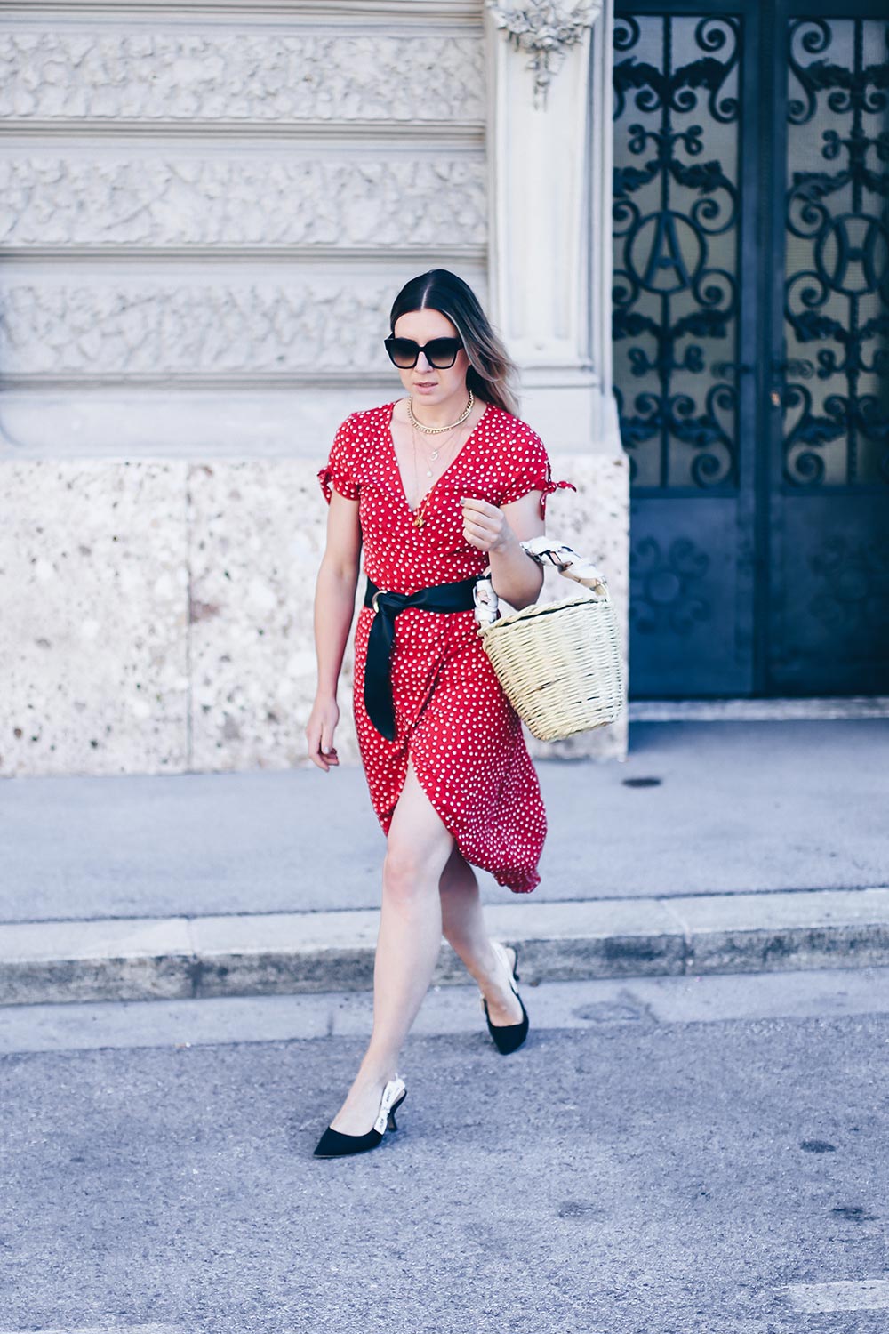 Must-have Kleid im Sommer, Wickelkleid mit Print kombinieren, Dior Jadior Pumps, Birkin Basket, Realisation Par Dupe, Lookalike Kleid, Fashion Blog, Modeblog, Outfit Blog, Style Blog, www.whoismocca.me