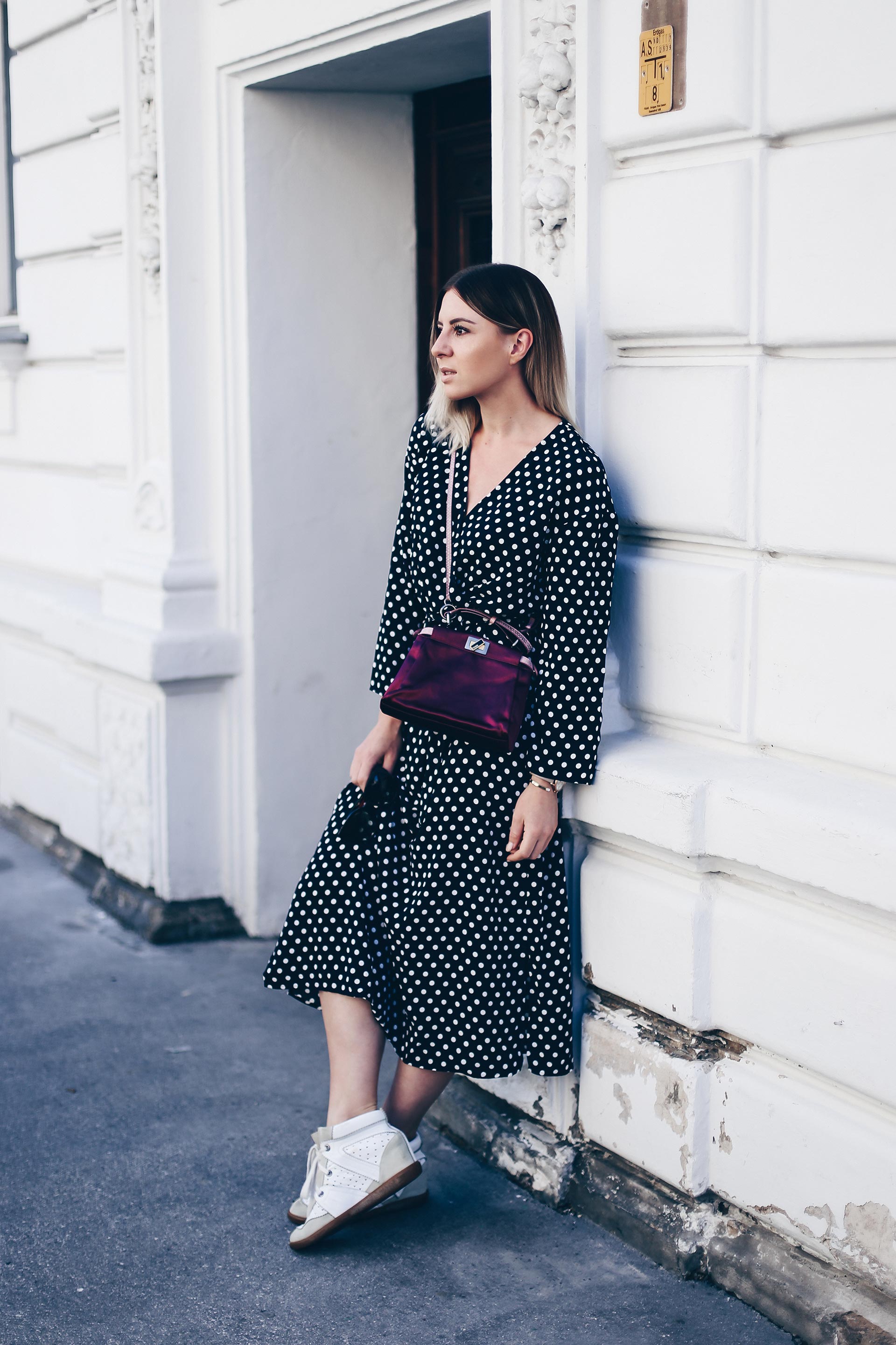 Polka Dots Kleid stylen, Herbst Trends, Sneaker Wedges Isabel Marant, Fendi Peekaboo Bag, Streetstyle, Outfit Ideen, Fashion Blog, Modeblog, Outfit Blog, www.whoismocca.me