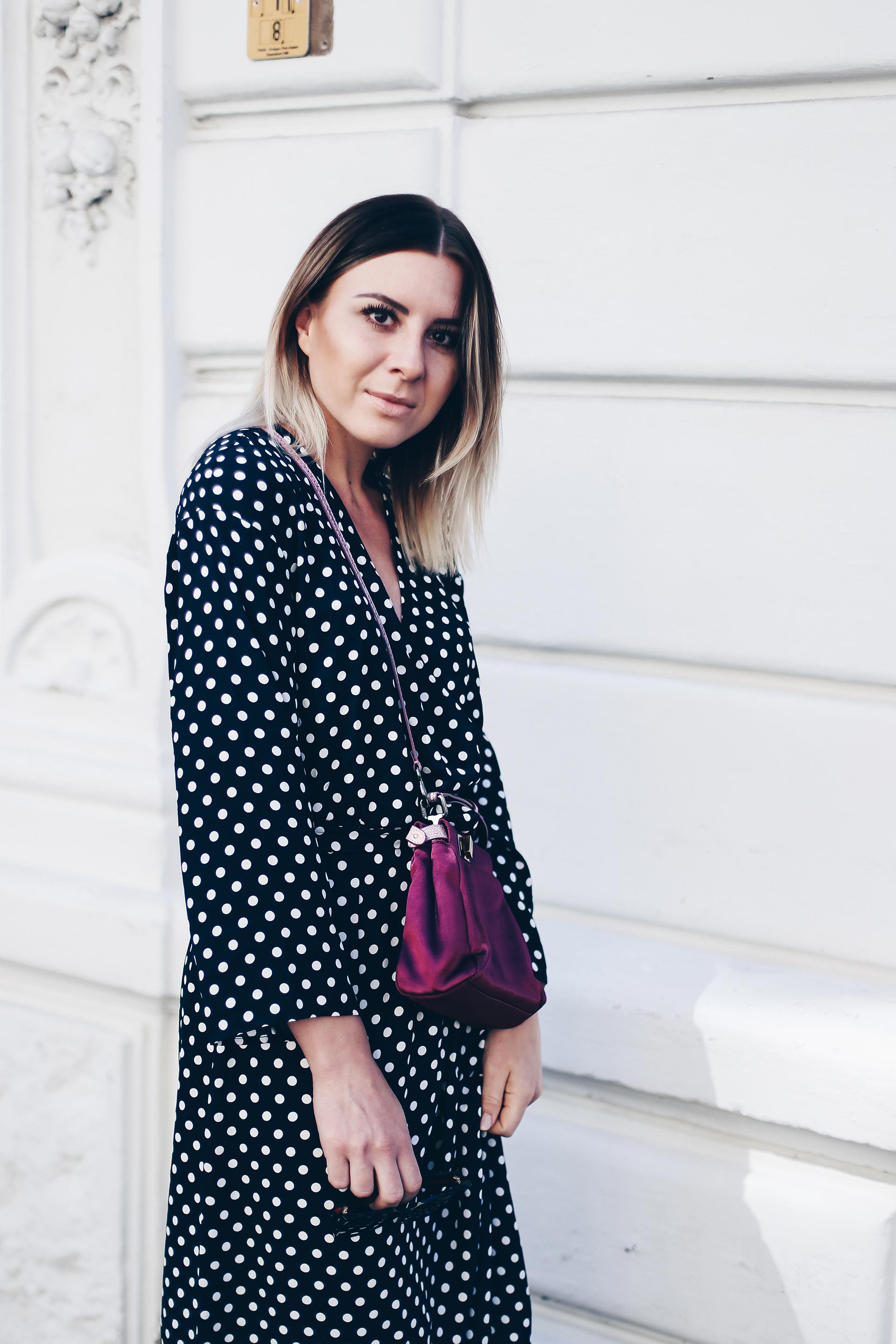 Polka Dots Kleid stylen, Herbst Trends, Sneaker Wedges Isabel Marant, Fendi Peekaboo Bag, Streetstyle, Outfit Ideen, Fashion Blog, Modeblog, Outfit Blog, www.whoismocca.me