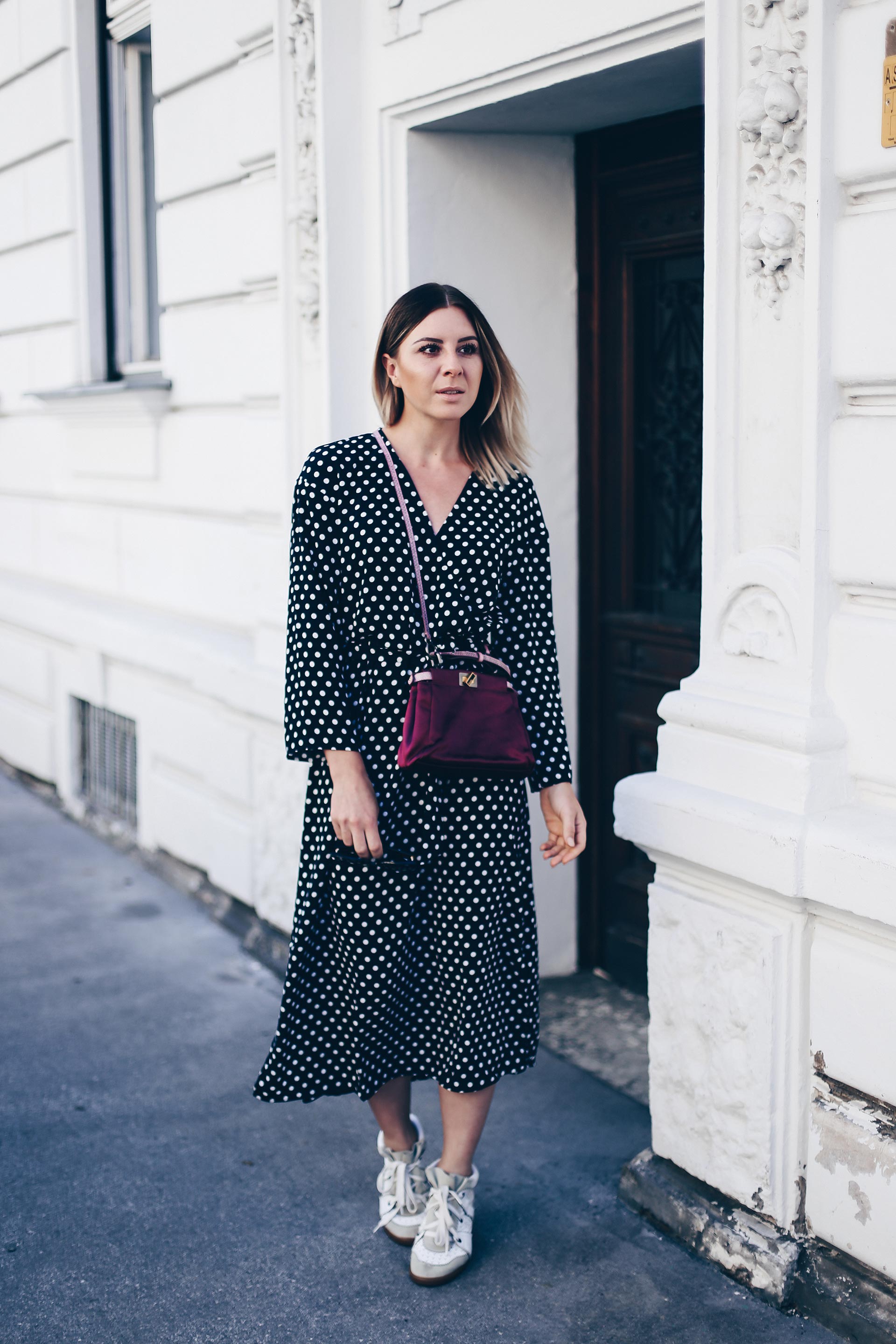 Polka Dots Kleid stylen, Herbst Trends, Sneaker Wedges Isabel Marant, Fendi Peekaboo Bag, Streetstyle, Outfit Ideen, Fashion Blog, Modeblog, Outfit Blog, www.whoismocca.me