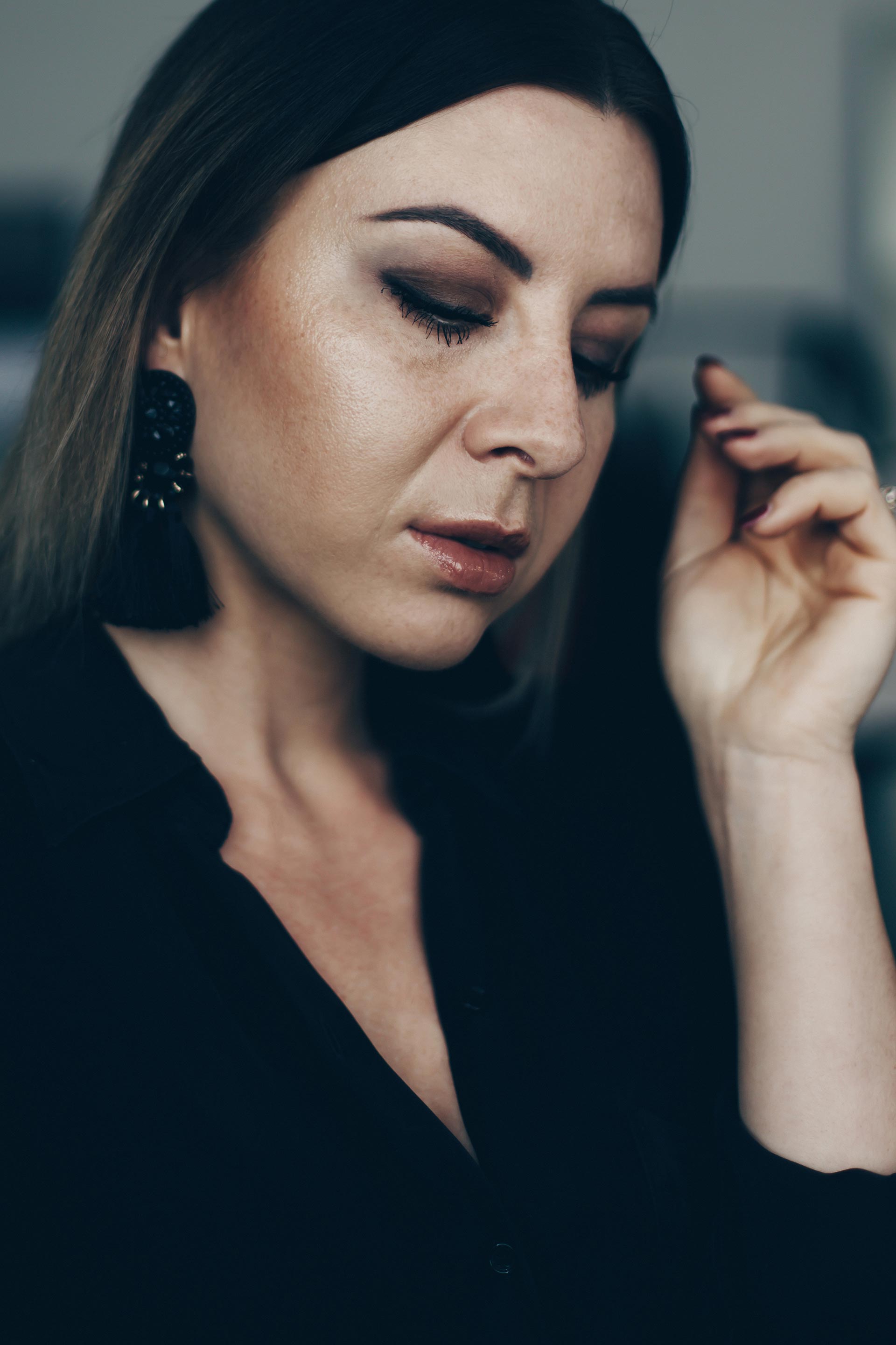 High-End Makeup Tutorial, Victoria Beckham Estée Lauder, Lancome Foundation, Bobbi Brown Glow Stick, Yves Saint Laurent Touche Eclat, Glow Makeup, High End Schminke, Makeup Must haves, Beauty Blog, www.whoismocca.me