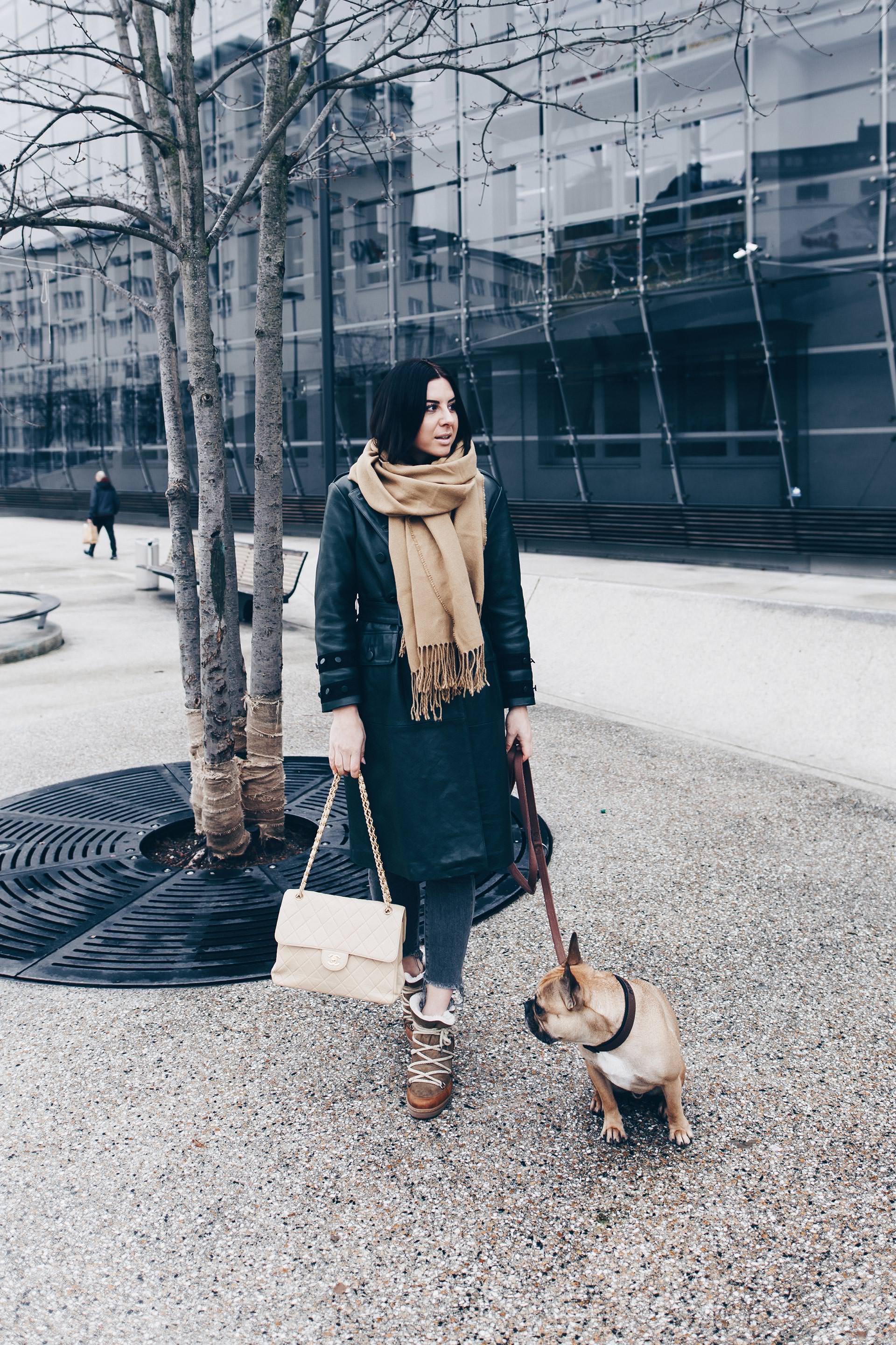 Winter Outfit mit Ledermantel aus der Zara Studio Collection 2017, Isabel Marant Nowles Boots, Skinny Jeans, Chanel Vintage Tasche, Streetstyle im Winter, Fashion Blogger Outfits, Modeblog Innsbruck, www.whoismocca.me