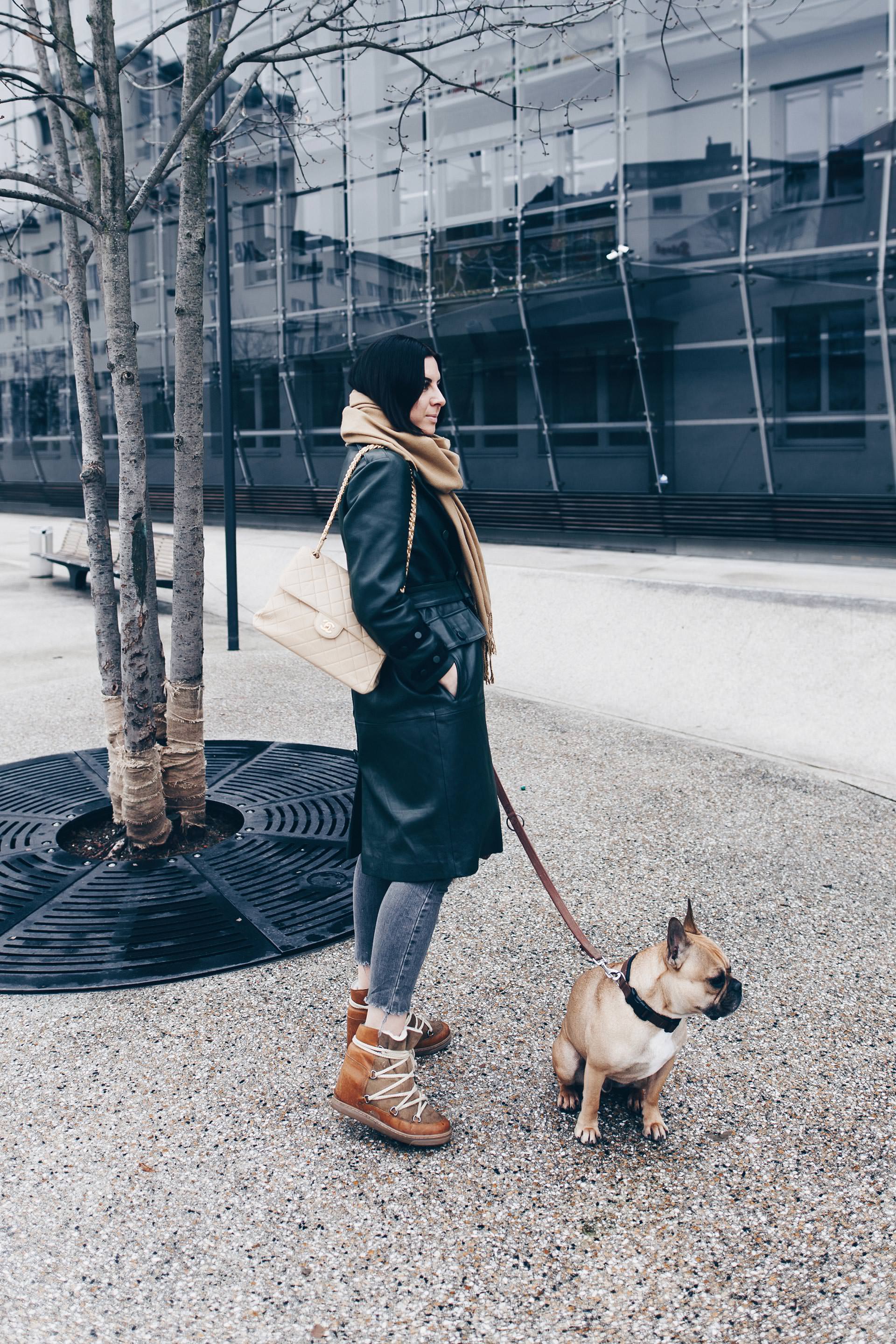 Winter Outfit mit Ledermantel aus der Zara Studio Collection 2017, Isabel Marant Nowles Boots, Skinny Jeans, Chanel Vintage Tasche, Streetstyle im Winter, Fashion Blogger Outfits, Modeblog Innsbruck, www.whoismocca.me