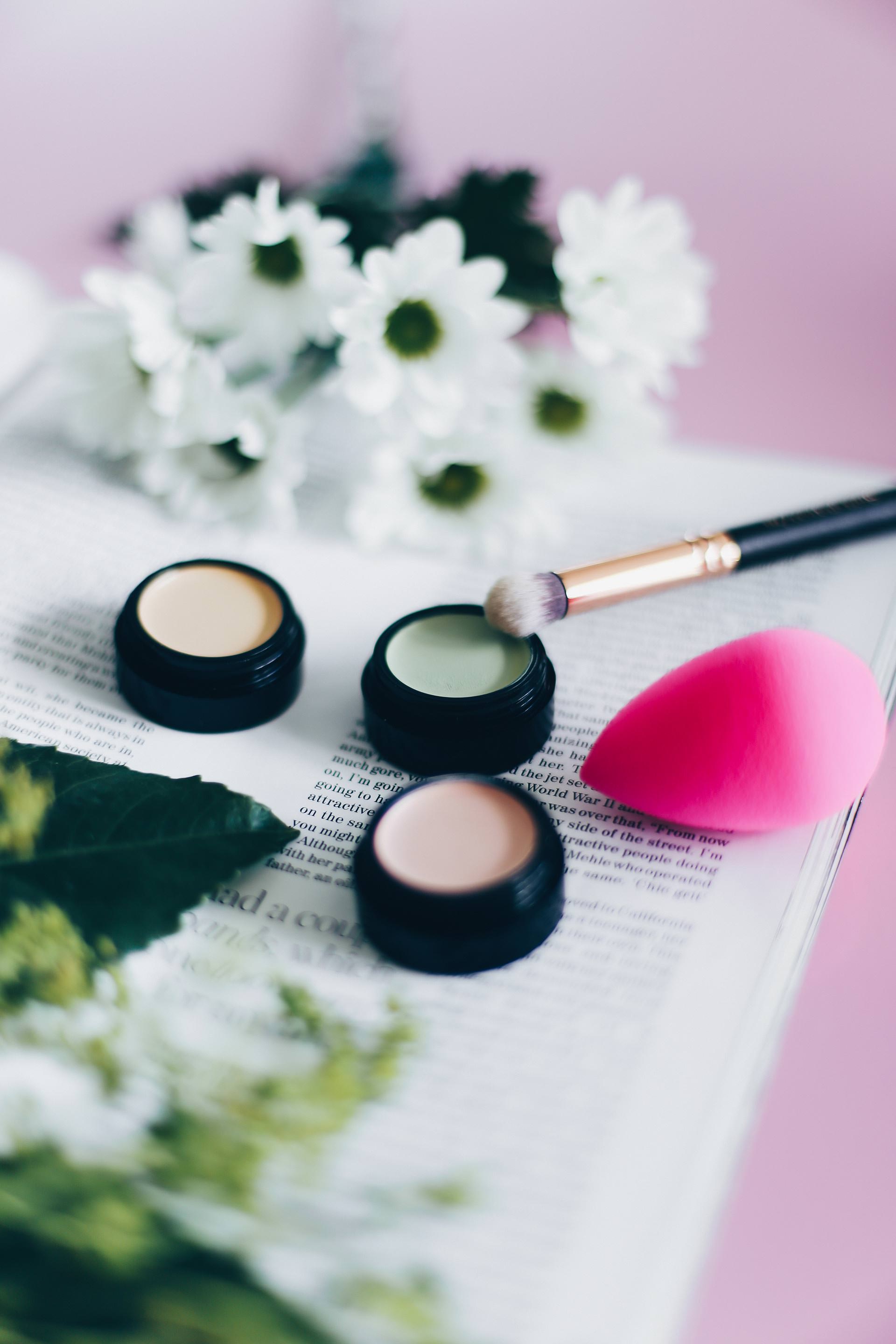 wie lange ist kosmetik haltbar, Beauty Inventur, wie lange hält make-up, wie lange hält eine creme, Beauty Blog, make up länger haltbar machen, make up Haltbarkeit, wie lange ist kosmetik ungeöffnet haltbar, Erfahrungsbericht, Beauty Blogger, www.whoismocca.me