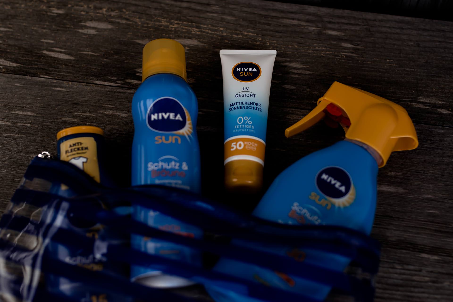 Anzeige, Meine Sonnenschutz-Tipps für Gesicht, Dekolleté und Körper, Pflegetipps für die Haut im Sommer, Nivea #Sonnencreme und #Sonnenschutz, Sonnenschutz zum Wandern und für die Berge, Sonnenschutz für die Haut im Alltag, welche Sonnencreme ist die beste, sonnencreme mit lichtschutzfaktor 50, #LSF, mattierender Sonnenschutz, nicht fettender Sonnenschutz, Anti-Aging Pflege Tipps im Sommer, #Sonnenbrand vorbeugen, NIVEA SUN UV Gesicht, #Beautyblogger, #BeautyTipps, #Beautyhacks, #erfahrungsbericht, #produkttest, www.whoismocca.me