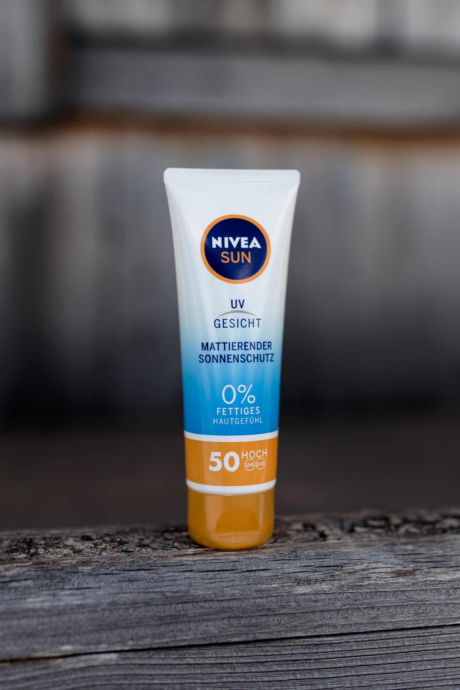 Anzeige, Meine Sonnenschutz-Tipps für Gesicht, Dekolleté und Körper, Pflegetipps für die Haut im Sommer, Nivea #Sonnencreme und #Sonnenschutz, Sonnenschutz zum Wandern und für die Berge, Sonnenschutz für die Haut im Alltag, welche Sonnencreme ist die beste, sonnencreme mit lichtschutzfaktor 50, #LSF, mattierender Sonnenschutz, nicht fettender Sonnenschutz, Anti-Aging Pflege Tipps im Sommer, #Sonnenbrand vorbeugen, NIVEA SUN UV Gesicht, #Beautyblogger, #BeautyTipps, #Beautyhacks, #erfahrungsbericht, #produkttest, www.whoismocca.me